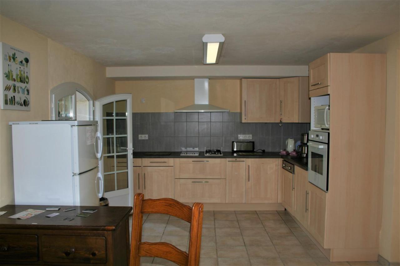 Le Mas Des Tarentes Chambres D'Hotes ตรองส์-ออง-โปรวองซ์ ภายนอก รูปภาพ